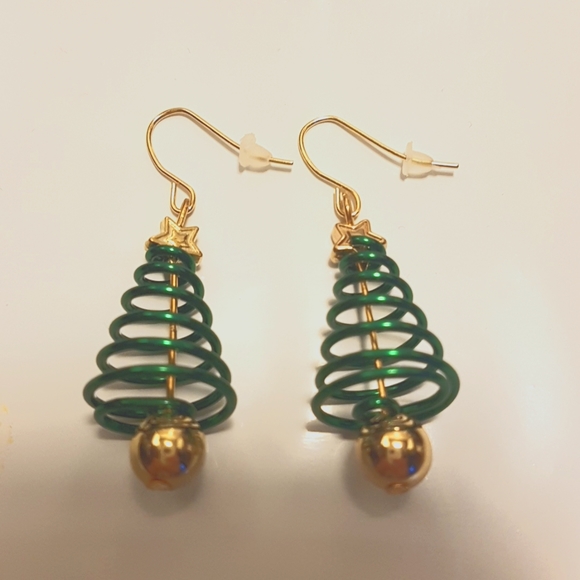 2/25$ Christmas Drop Earrings Tree Earrings - Picture 4 of 5